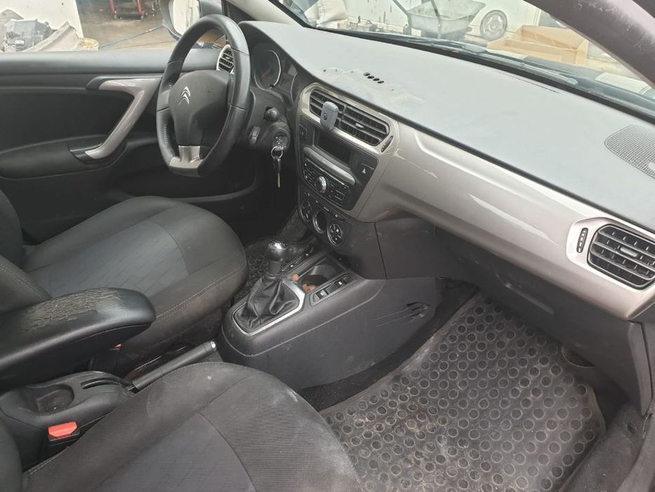 Dezmembrez Citroen C-Elysee