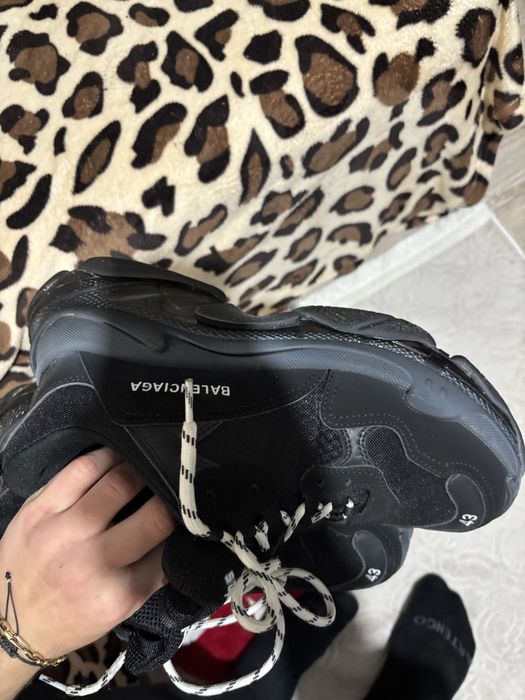 balenciaga triple s 43