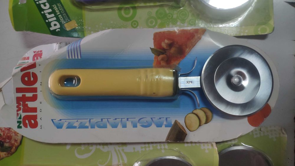 Форми за сладки и Тирбушон