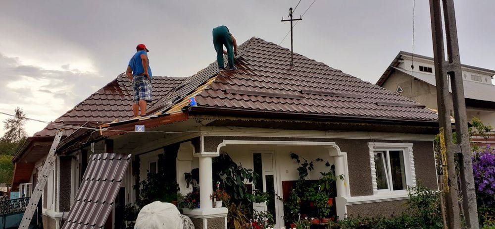 Acoperisuri Dulgheri Mansardări reparații de urgență firma specializat