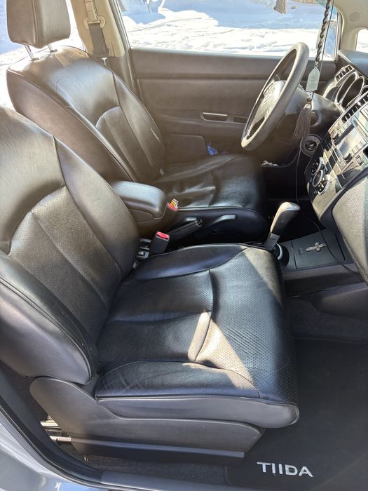 Продам автомашину Ниссан