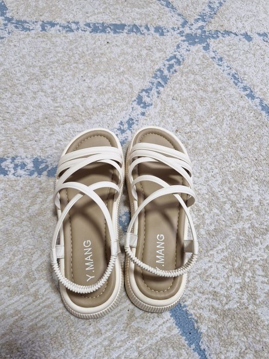 Босоножки летние