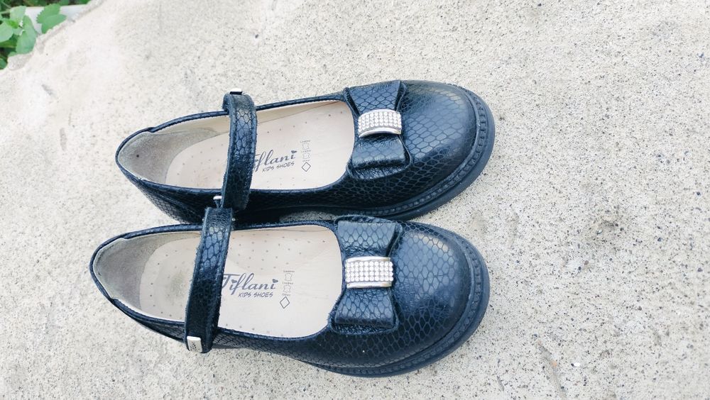 Туфли для девочек две пары, размер 29,