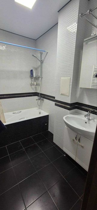 Сдам 3-х комнатную на Ц-13.Лабзак.Парк Анхор. 3/5/9