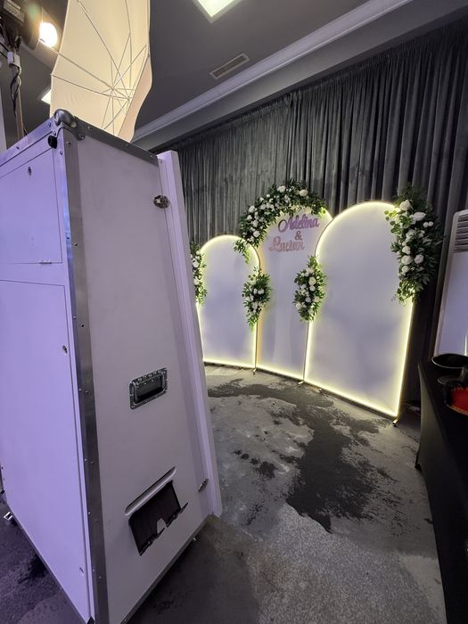 Oglinda magica/ cabina foto / fum greu pentru dansul mirilor