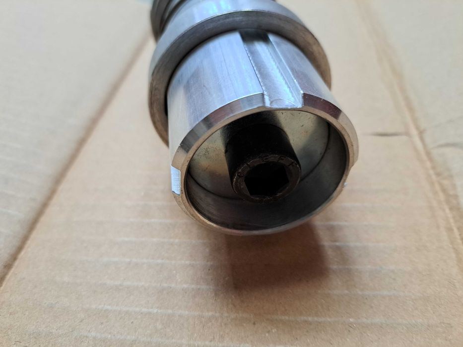 Adaptor pentru mașini CNC