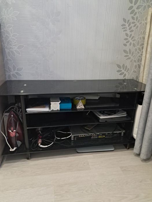 Срочно отдам столик бесплатно