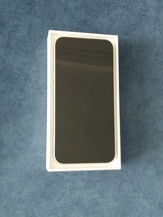 iPhone 13 продается
