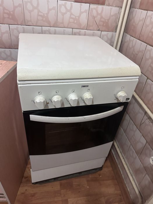 Vand aragaz Zanussi functional