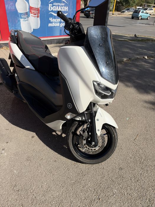 Yamaha NMAX 155, 2023 г. – 9595 км, оригинални аксесоари