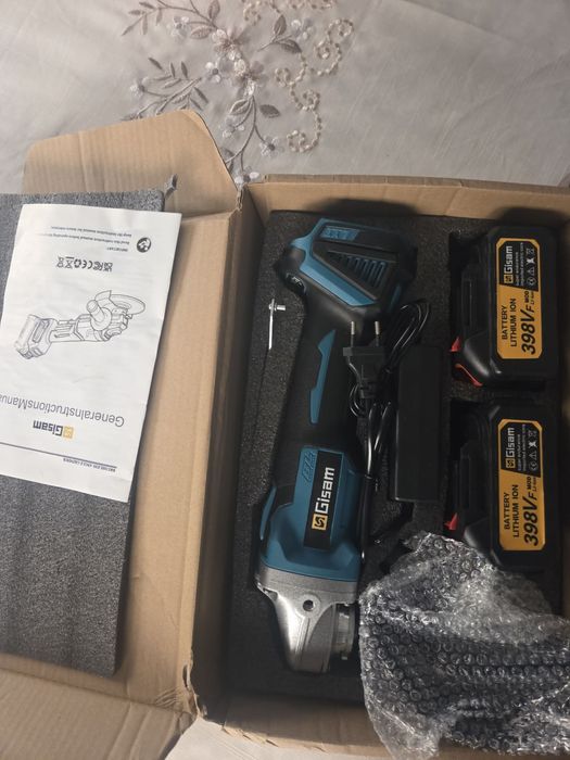 Vand Flex Gisam cu 2 baterii