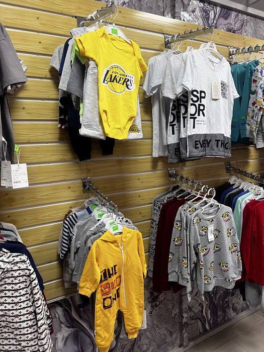 Продам  детские вещи