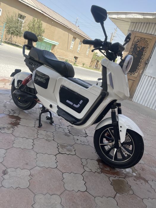 Bodo elektra sukuter sotiladi