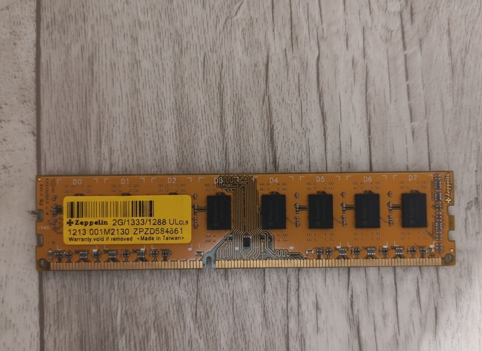 Оперативная память ОЗУ 2GB DDR3  zeppelin
