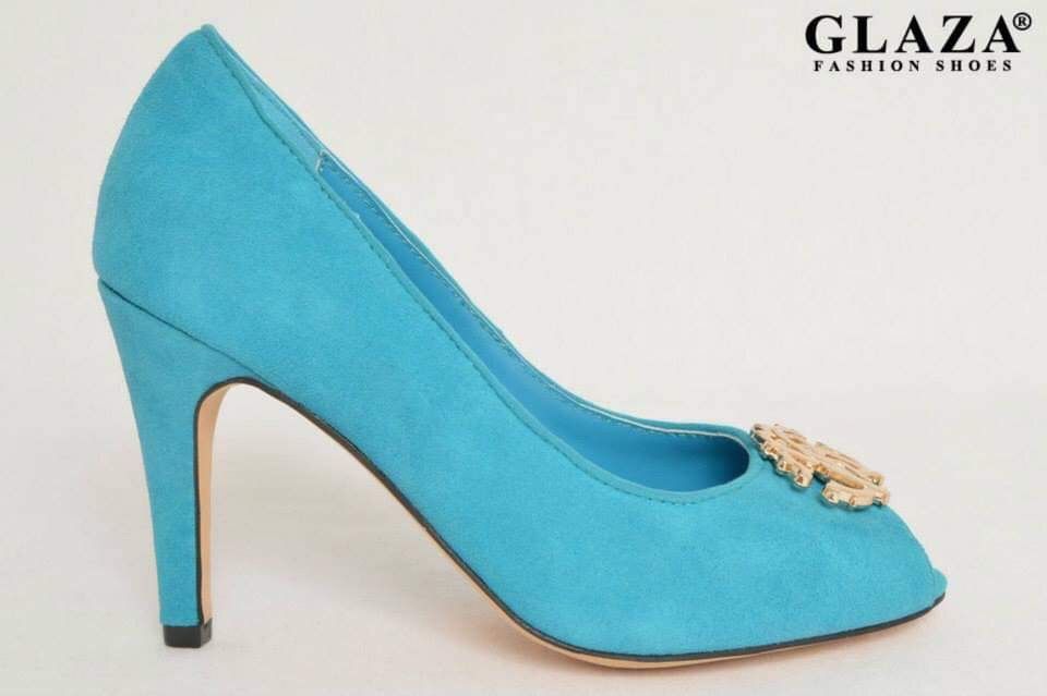 Обувки естествен велур на ток