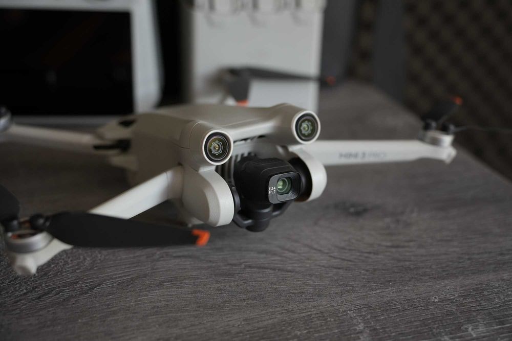 DJI Mini 3 Pro Drona 4K cu 3 Baterri + Telecomanda