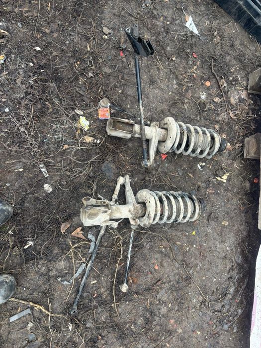 Запчасти на ауди 80