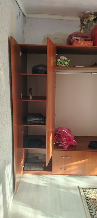 Продам в отличном состоянии шкаф