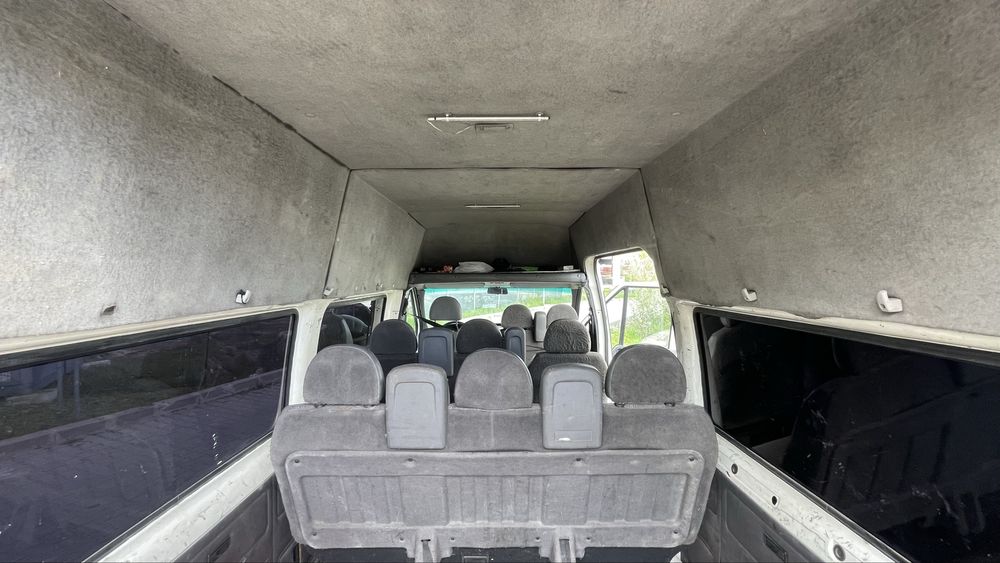 Ford Transit 125T350 Bus 8+1 locuri