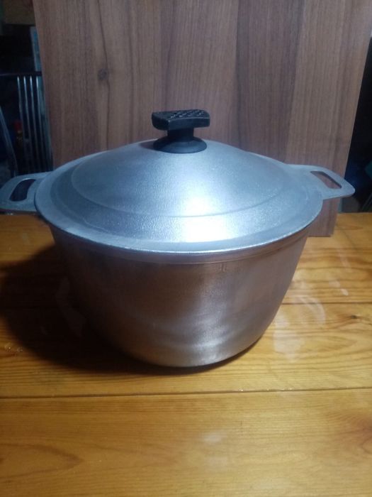 Казан новый 10 литров+ подарок