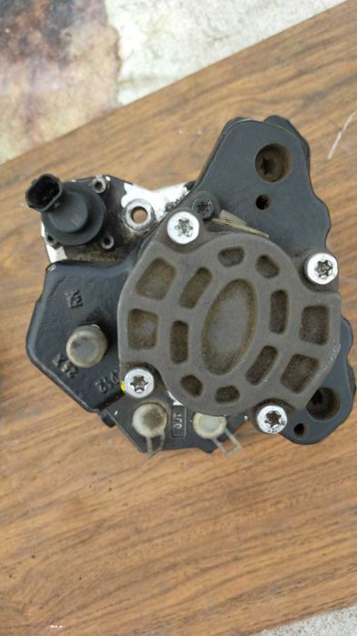 Продам топливный насос