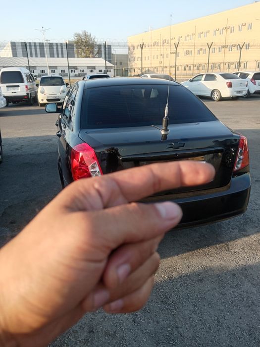 Apirativni antena sotiladi