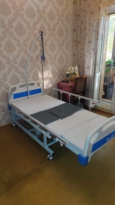 Многофункциональная медицинская кровать