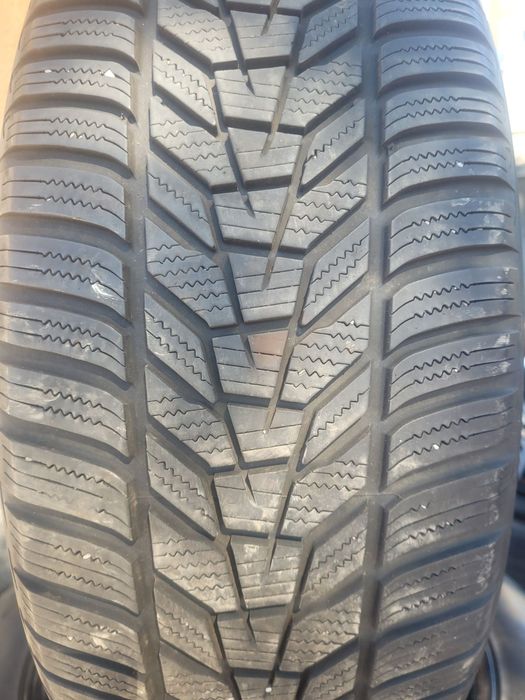 Зимни гуми 235 55 19 Hankook