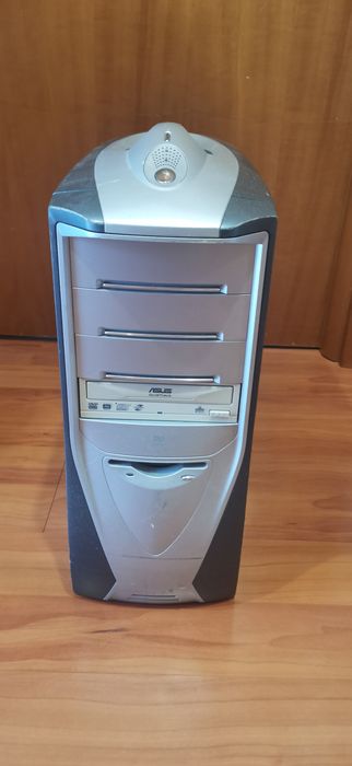 Desktop pentru piese