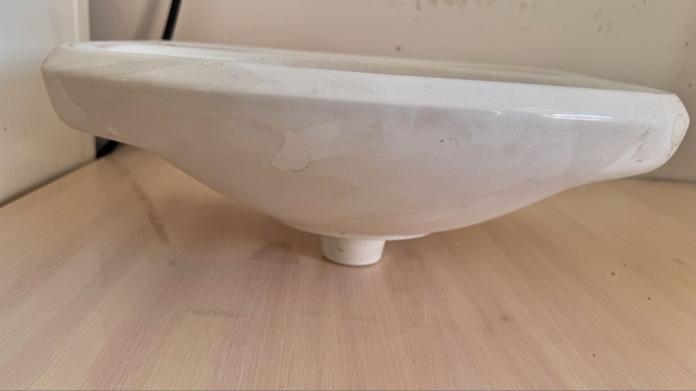 Раковина новая без упаковки