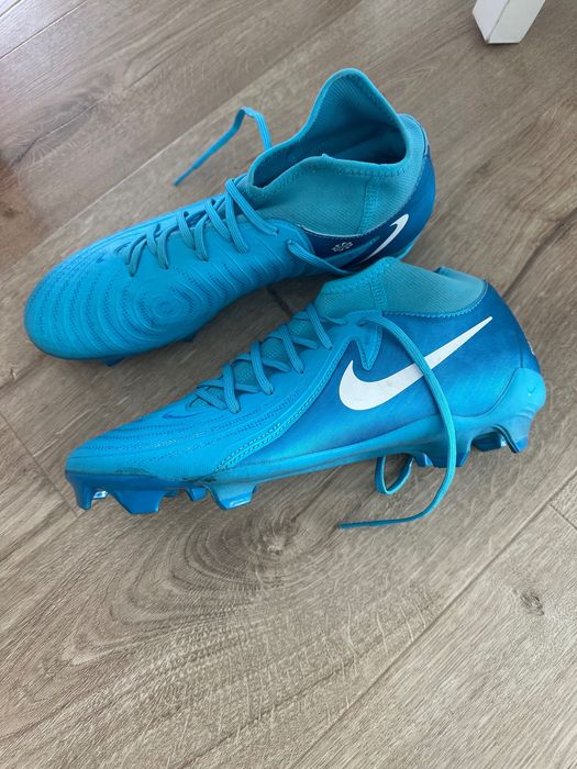 Бутонки за момчета