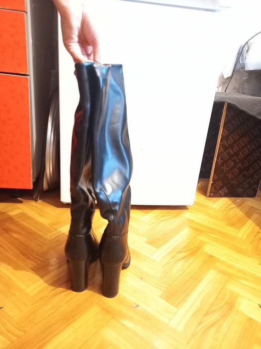 Продаю сапоги срочно