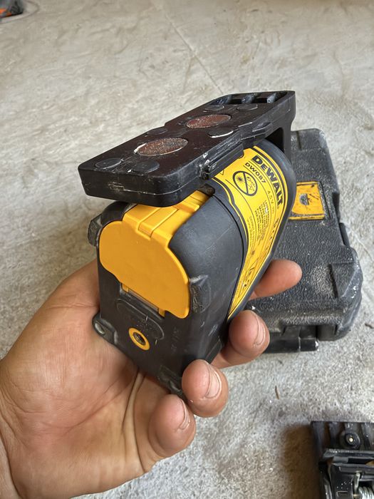 DeWALT DW087 линеен лазерен нивелир