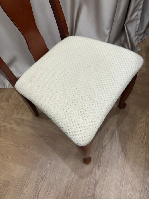 Продам деревянные стулья