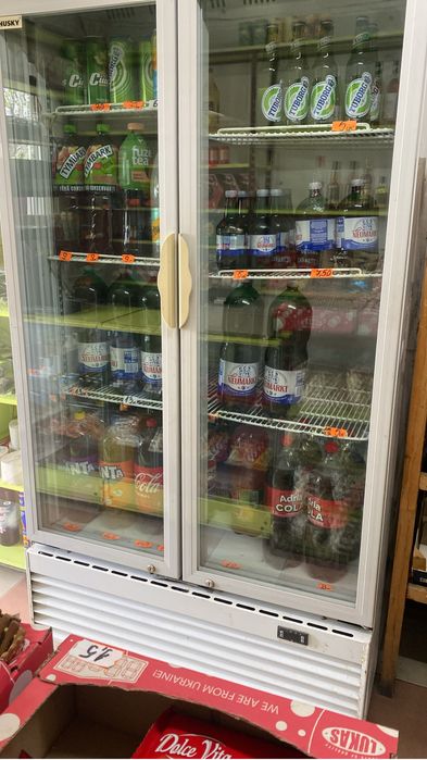 Frigider cu vitrina doua usi