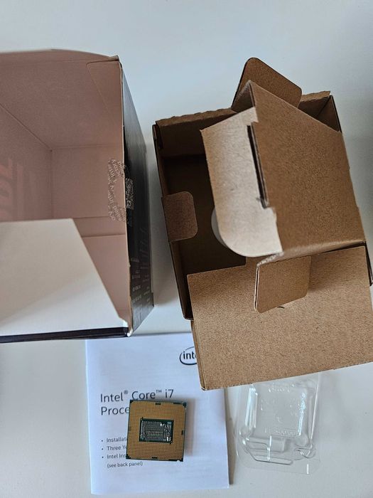 Procesor Intel i7 9700k