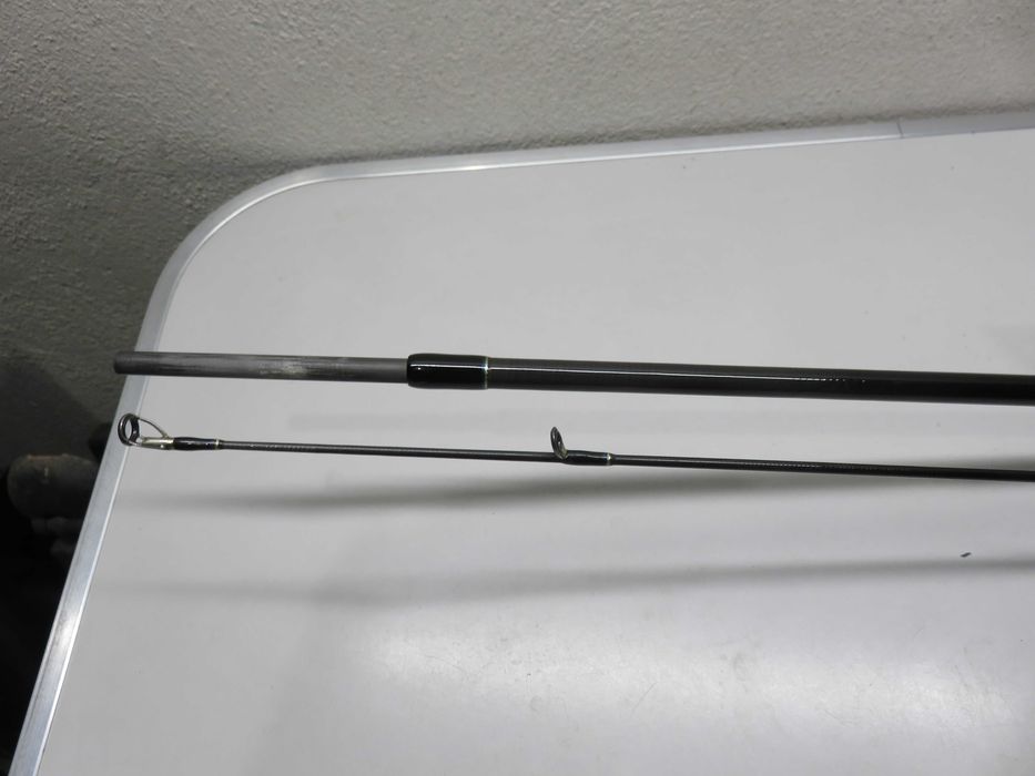 Спининг въдици Yamaga Ballistick 85/16 и Lazer Rainbow Spin