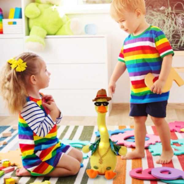 Забавна играчка пеещо и танцуващо пате Сантяго с вградена батерия