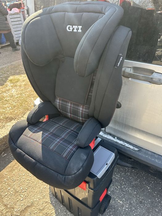 Детско столче VW GTI