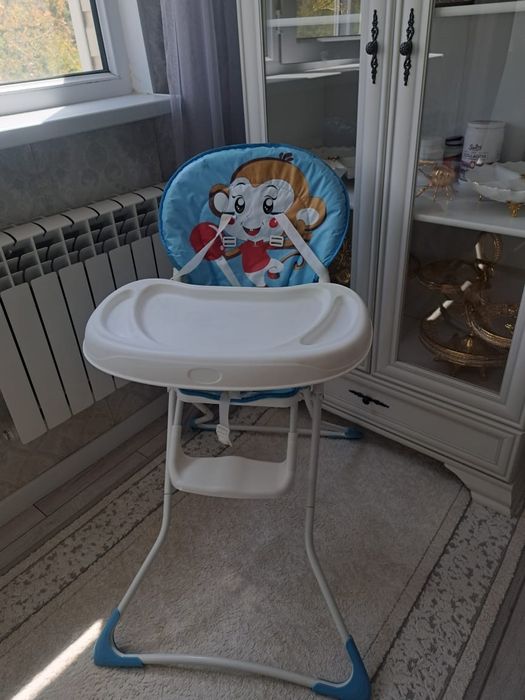 Стол детский для кормления