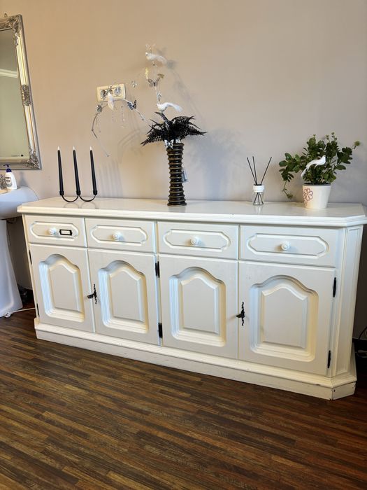 Vand comoda si birou lemn masiv