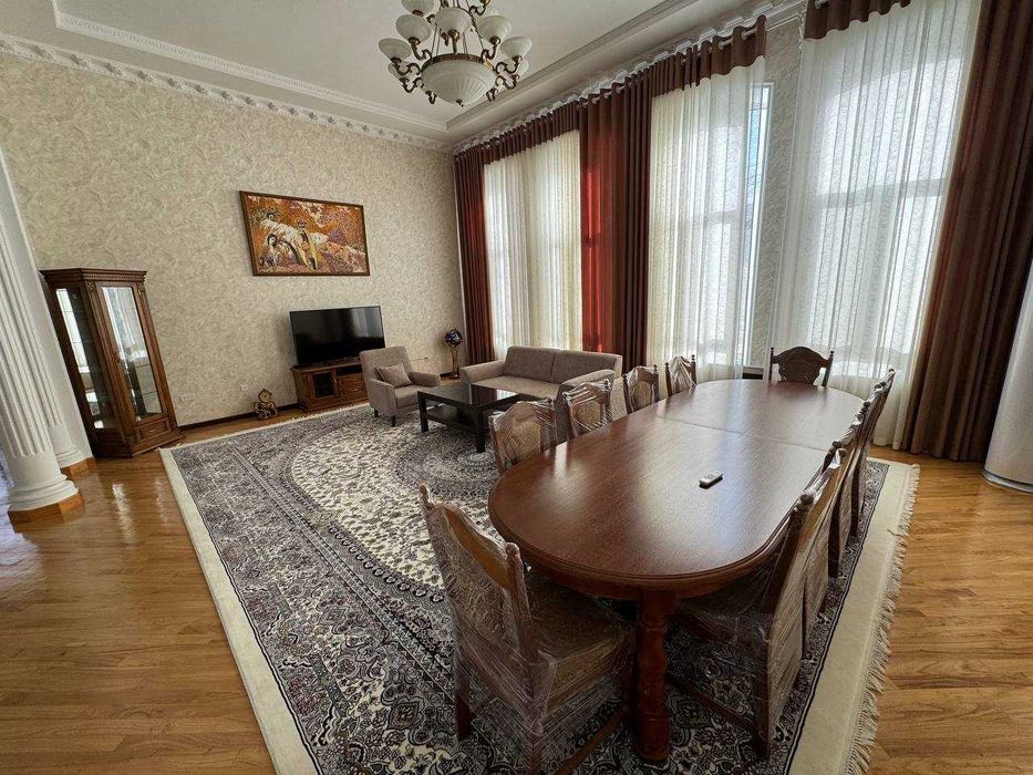 Сдается Дом 810 м2 участок 16 соток рядом с British School