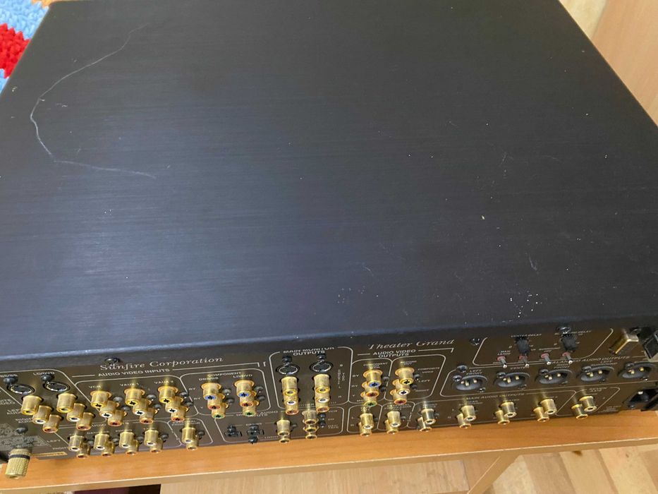 Продам аудио предварительный усилитель Sunfire Grand Processor Theatre