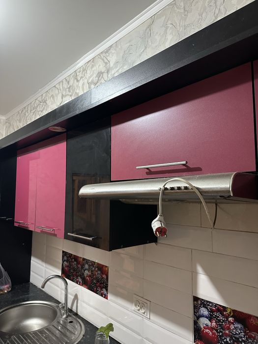 Кухный гарнитура +духовка