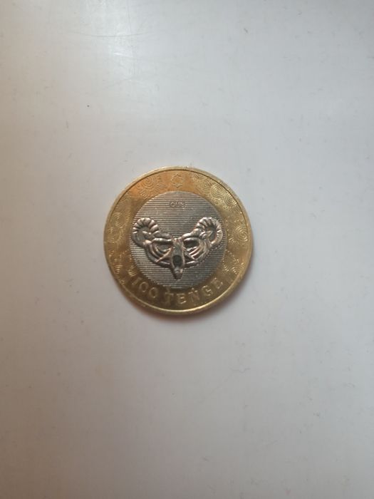 Необычный монета 100 тенг