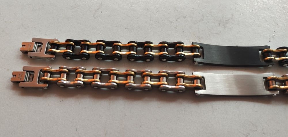 Мъжки гривни с плочка