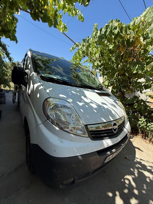 Opel vivaro 2012