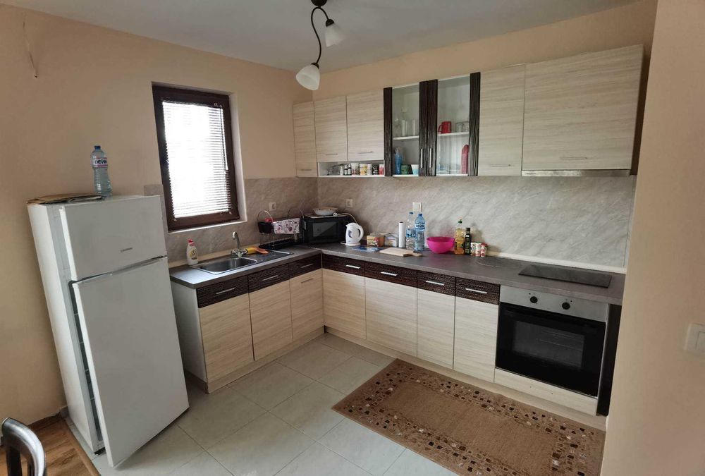 Дава се под наем Тристаен апартамент в Бургас, Сарафово - 80 кв.м за 600 € - Снимка #9