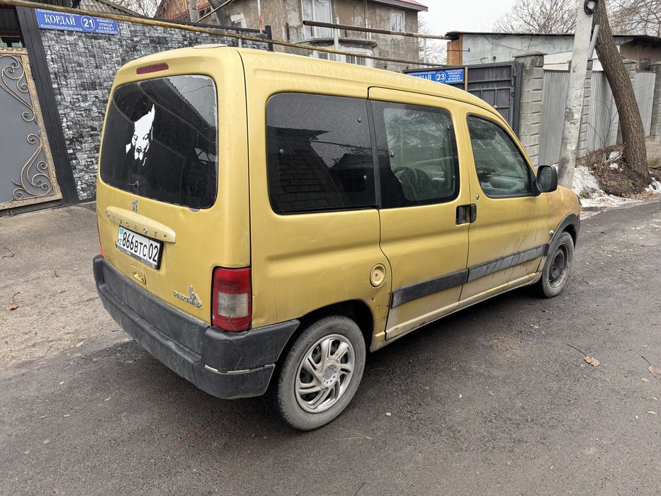 Peugeot partner пежо запчасти