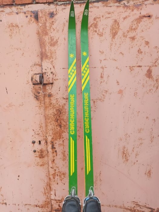 Лыжи деревянные б/у "Сувенирные"